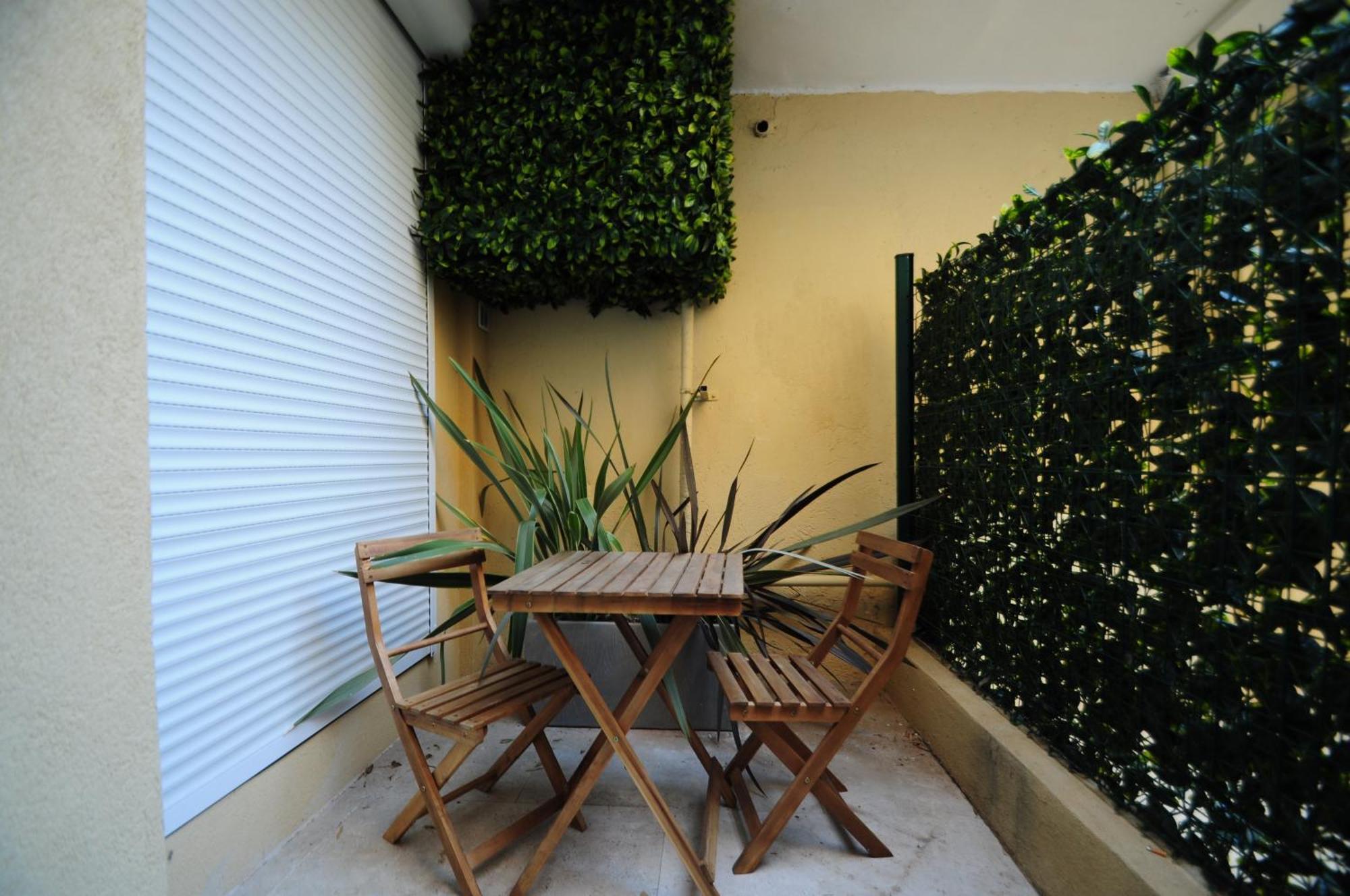 Les Volets Bleus Apartment Nice Exterior photo