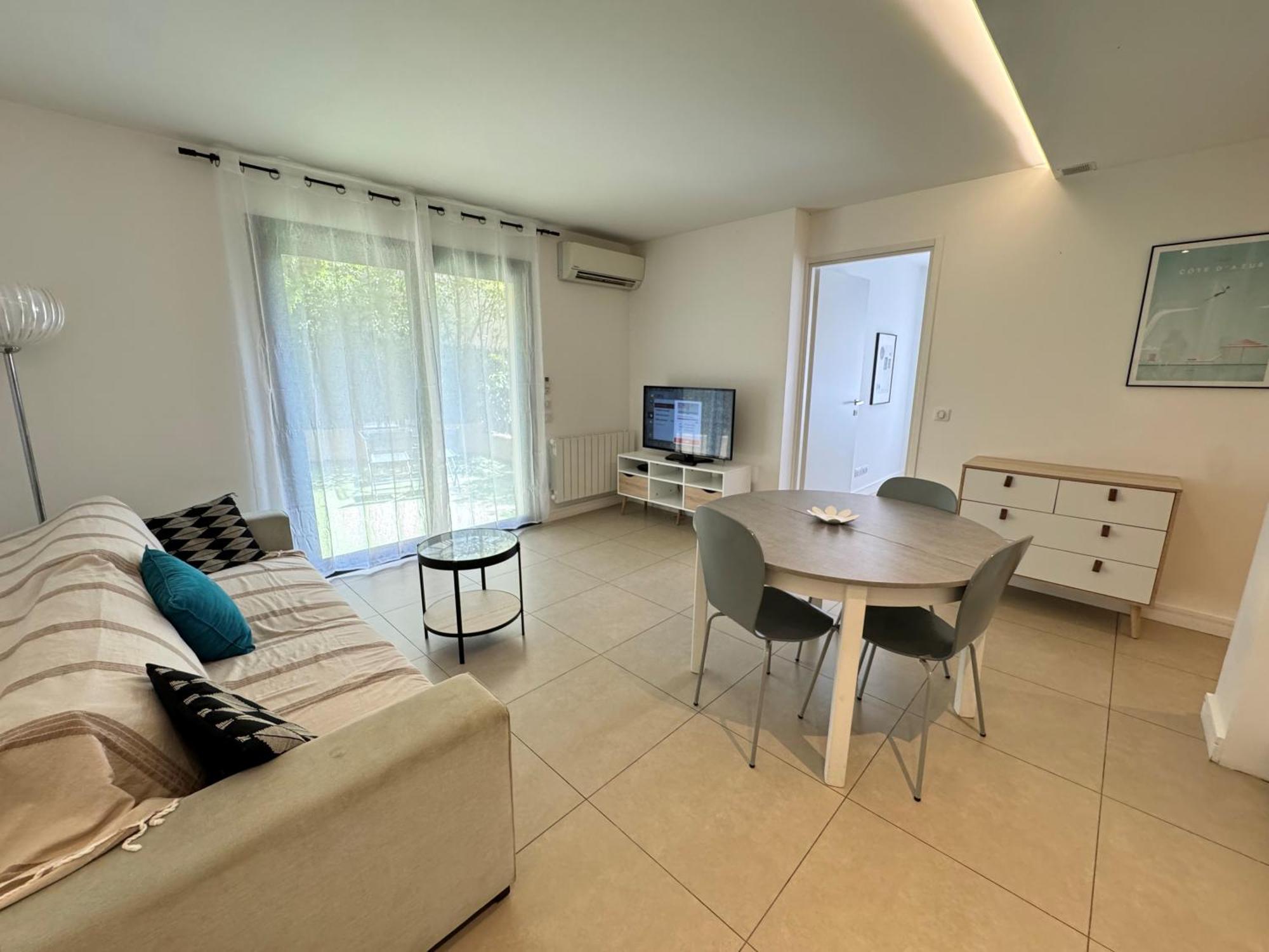 Les Volets Bleus Apartment Nice Exterior photo